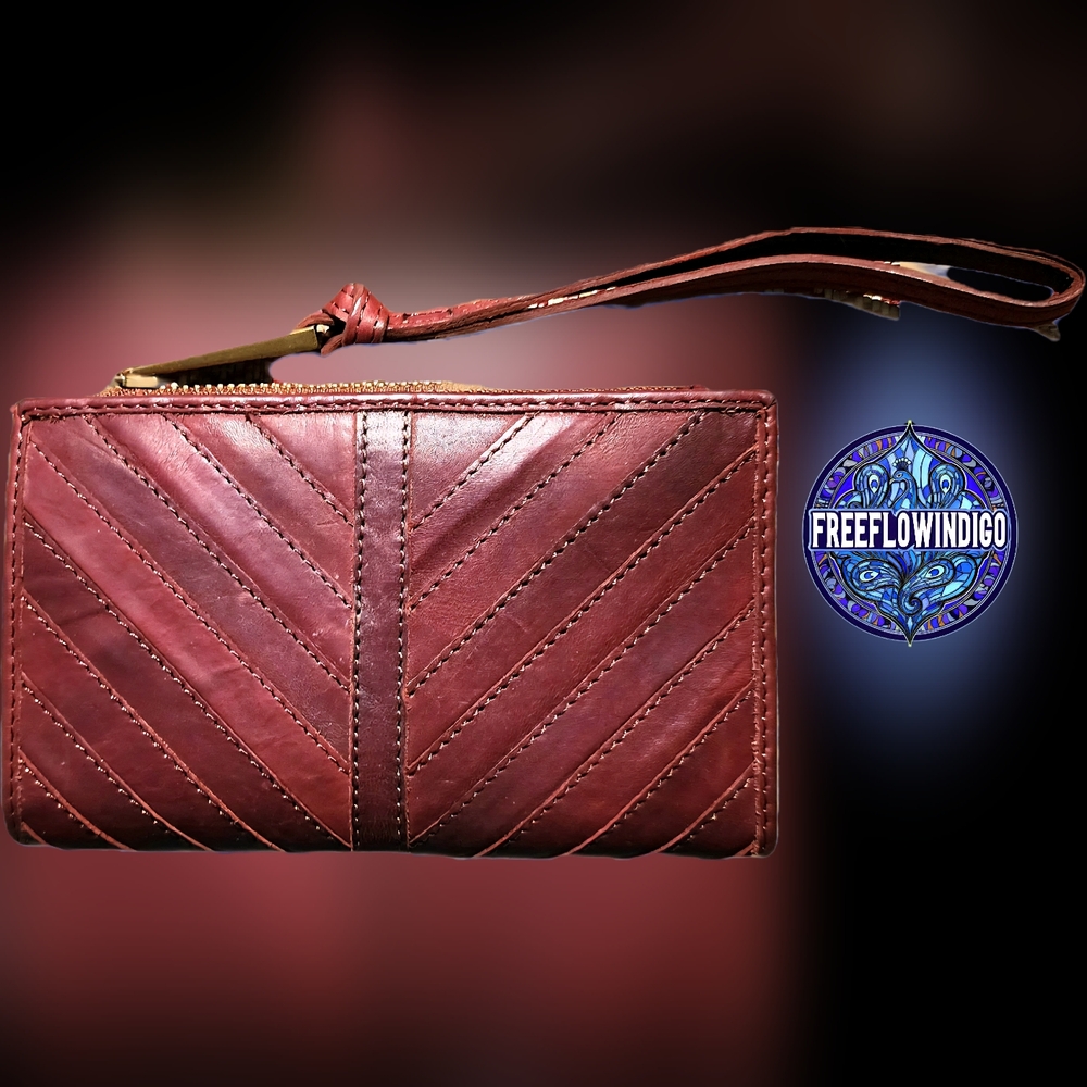 EUC | margot | Chevron Genuine Leather Women's Wallet | Brandy Brown